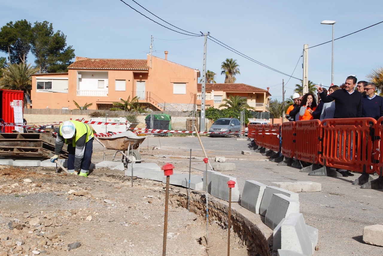 El Ayuntamiento acomete obras de mejora en la intersección entre las ...