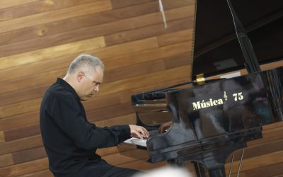El gran pianista francés Pierre Boucharlat ofrecerá este sábado un concierto en l’Alfàs del Pi