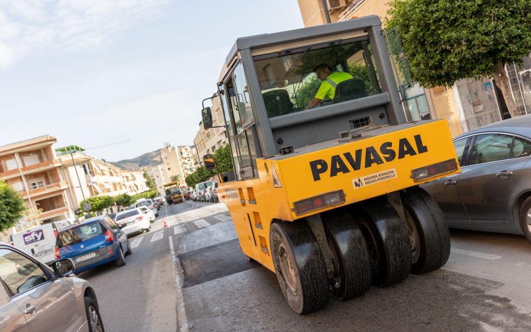 L’Alfàs habilita badenes reductores de velocidad en los pasos de peatones de la avenida del País Valencià