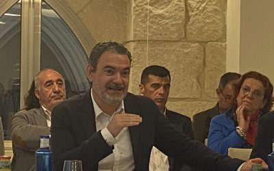 El alcalde de l’Alfàs participa en ‘Diálogos Alicante Plaza’ sobre gestión municipal
