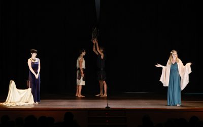 La Nave Argo presenta en la Mostra de Teatre de l’Alfàs la obra ‘ANTÍGONA BAJO LA ARENA’