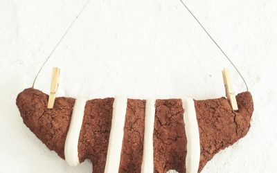 Eva Gomore gana el III HuellArts Digital con su obra ‘Tierra menstrual’