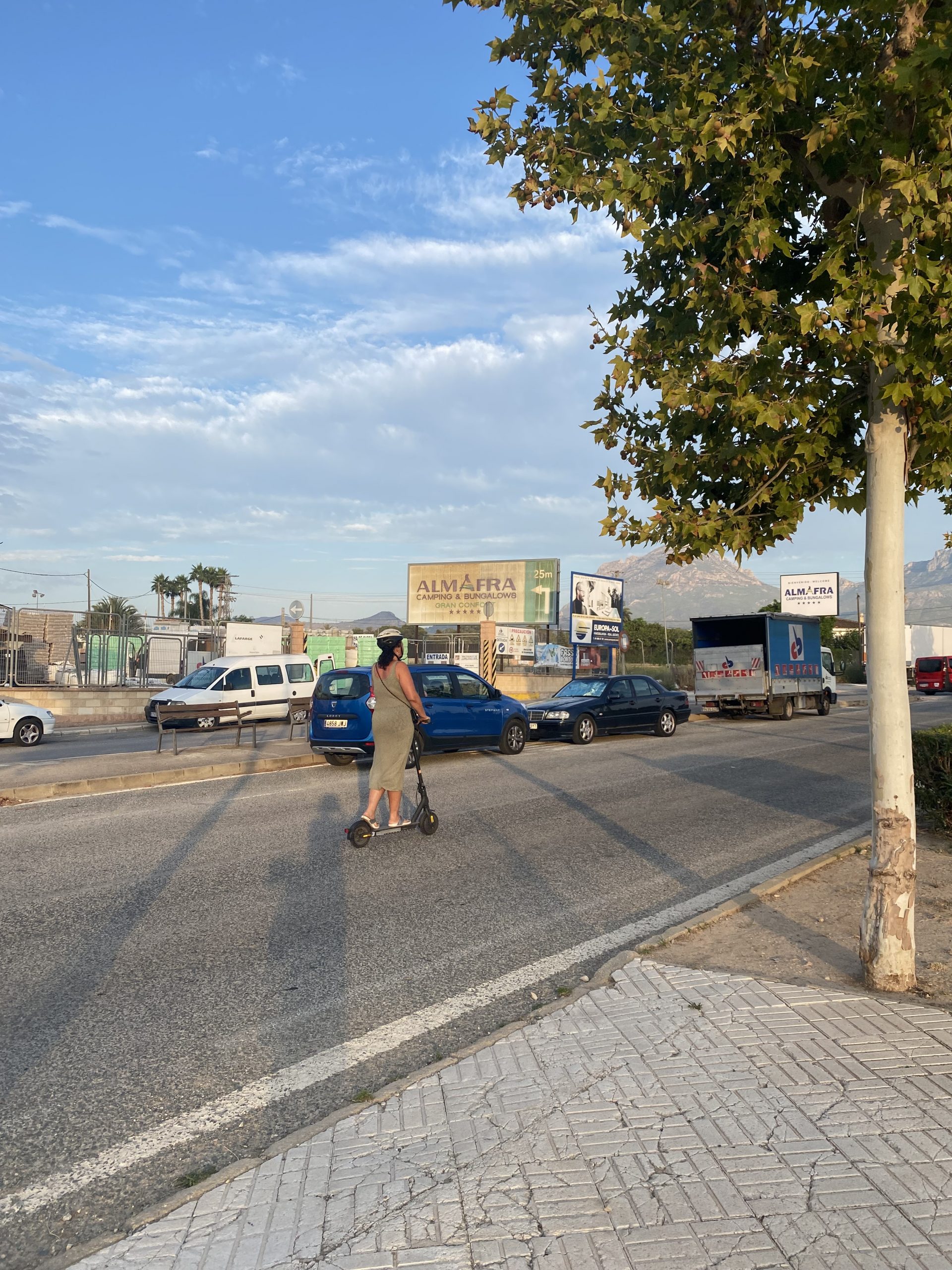 La Policía Local de l’Alfàs refuerza el control y seguimiento sobre el uso correcto de los patinetes eléctricos