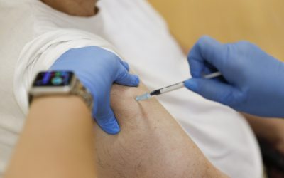 El próximo lunes arranca la campaña de vacunación contra la gripe y la COVID-19 en l’Alfàs del Pi