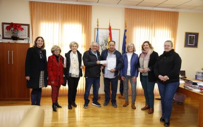La Asociación de Jubilados y Pensionistas Racó de l’Albir dona 500 euros al Voluntariado Social