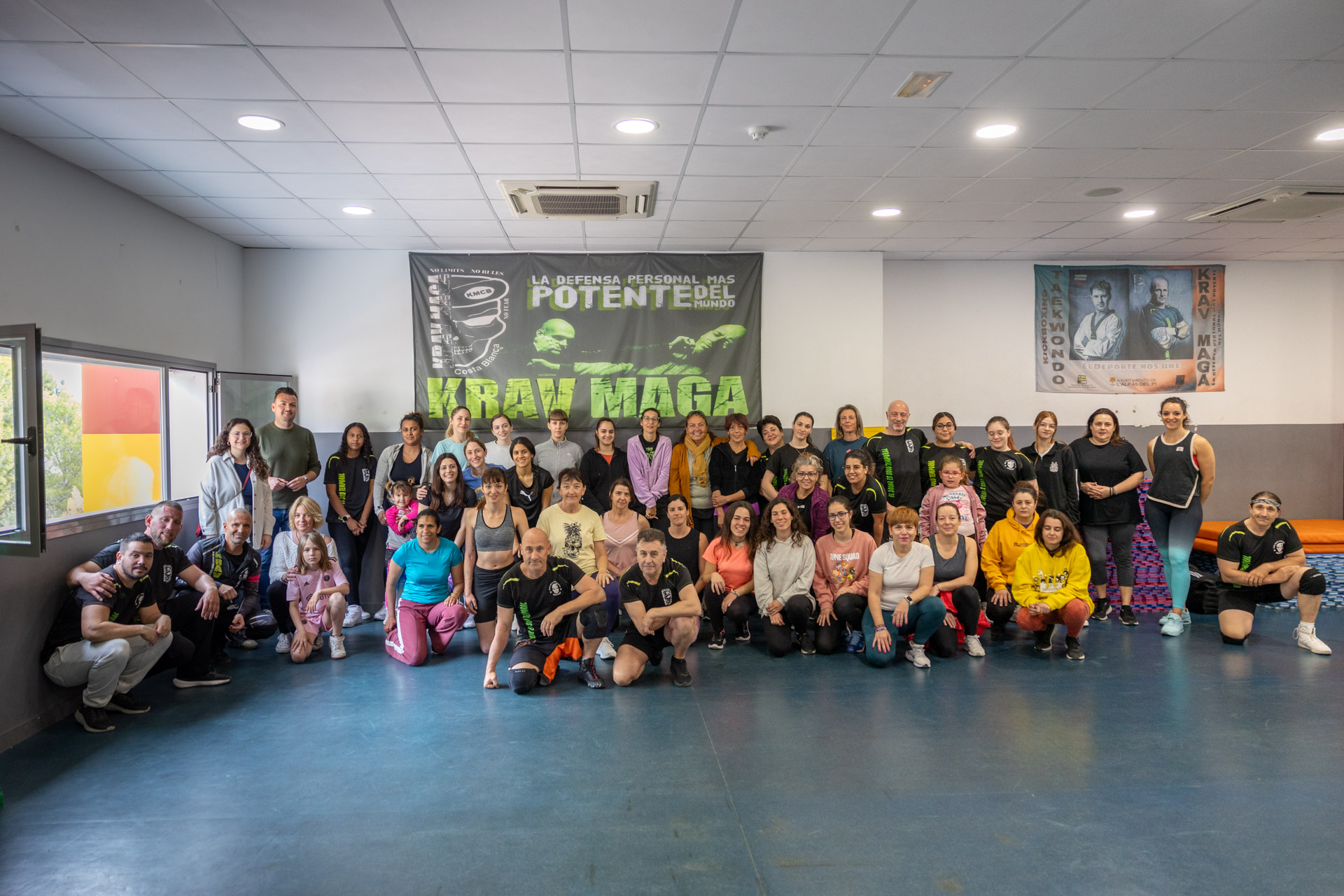 Éxito de participación en el taller de defensa personal para mujeres impartido por el Club Krav Maga
