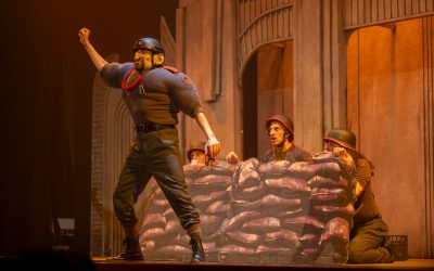 Yllana presenta en la Mostra de Teatre su última función antibelicista ‘War Baby’