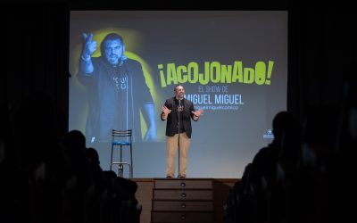 El cómico Miguel Miguel presentó en l’Alfàs su nuevo espectáculo ‘¡Acojonado!’
