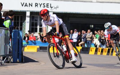 Héctor Álvarez consiguió llegar en  el Top10 de la París-Roubaix  con la Selección Española