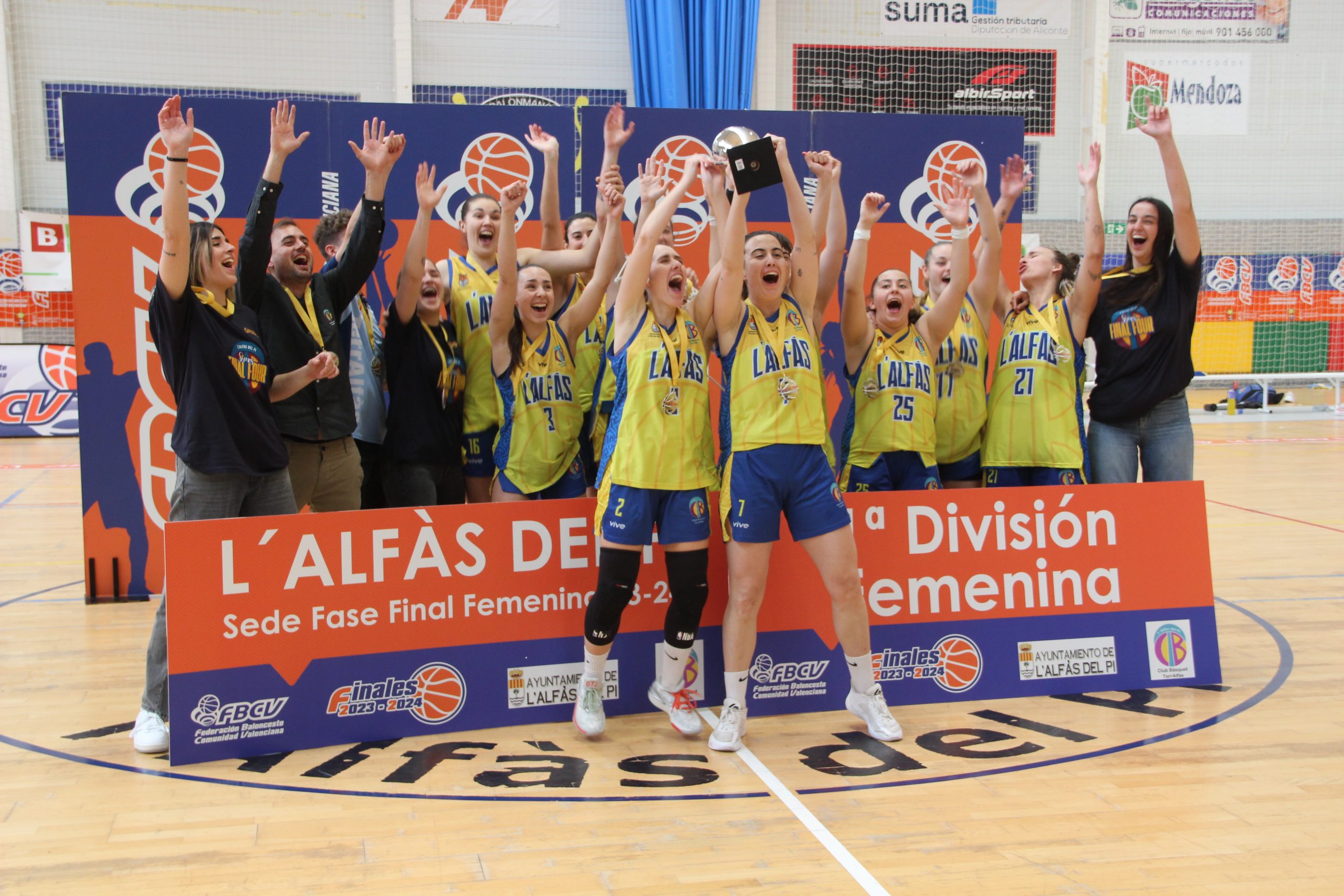 CB Terralfàs Delfín Natura se proclama campeón en 1ª División Femenina