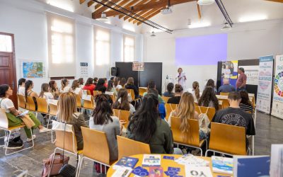 El Ayuntamiento de l’Alfàs informa a la juventud del municipio sobre el programa europeo Erasmus+