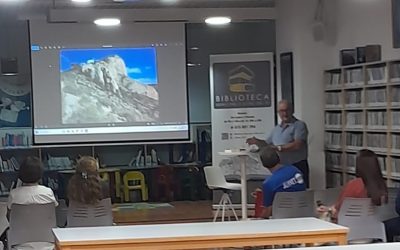 Miguel Torres Calabuig presenta en la Biblioteca de l’Alfàs su libro ‘Crónicas senderistas’