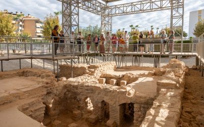 Una quincena de personas participan en la visita guiada a la Villa Romana por el 20 aniversario de Serra Gelada