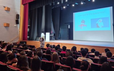 Carmen Ruiz Repullo reflexiona en l’Alfàs del Pi sobre la violencia de género en adolescentes y jóvenes