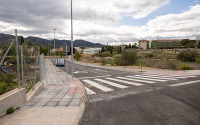 Con el asfaltado y señalización concluyen las obras de remodelación de la calle Rosa dels Vents en l’Alfàs