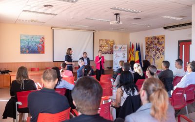 Encuentro con la comunidad rumana en l’Alfàs del Pi durante la visita del ex ministro Petre-Florin Manole