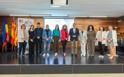 El Centro Social Platja Albir acoge un encuentro poético dedicado al Día de Europa