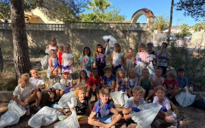 Alumnado del Colegio Noruego de l’Alfàs celebran una jornada de limpieza ambiental