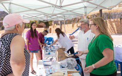 La Semana de la Salud de l’Alfàs ha llevado la campaña preventiva del melanoma a pie de playa