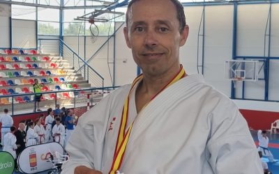 El policía local Carlos García Subcampeón del campeón de la Copa de España de Estilos Internacional de kárate