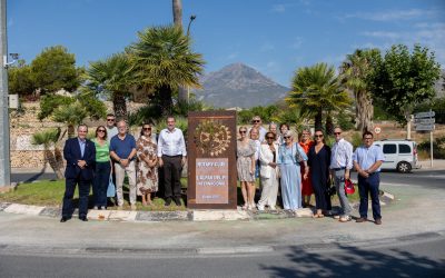 El Rotary Club Internacional de l’Alfàs del Pi instala un monumento conmemorativo y un Poste de la Paz